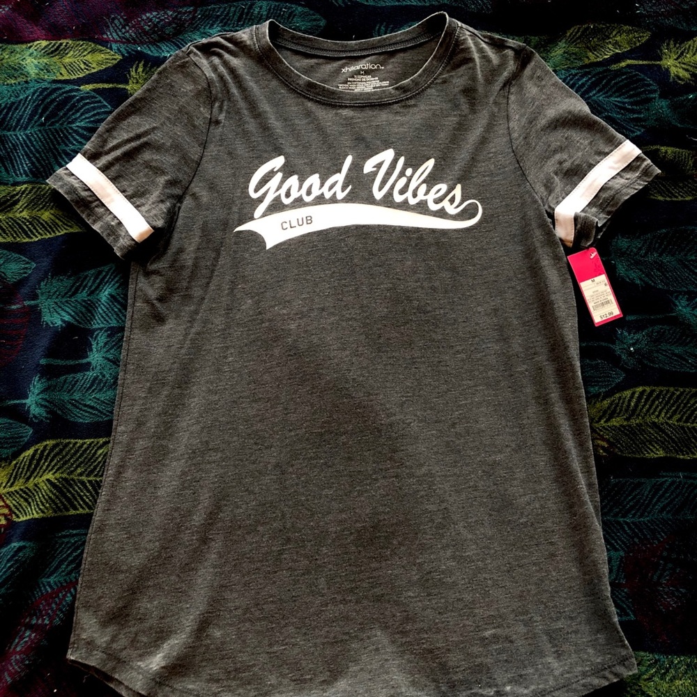 Good Vibes Club Tee